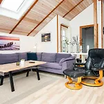 Modern With Hot Tub Hemmet